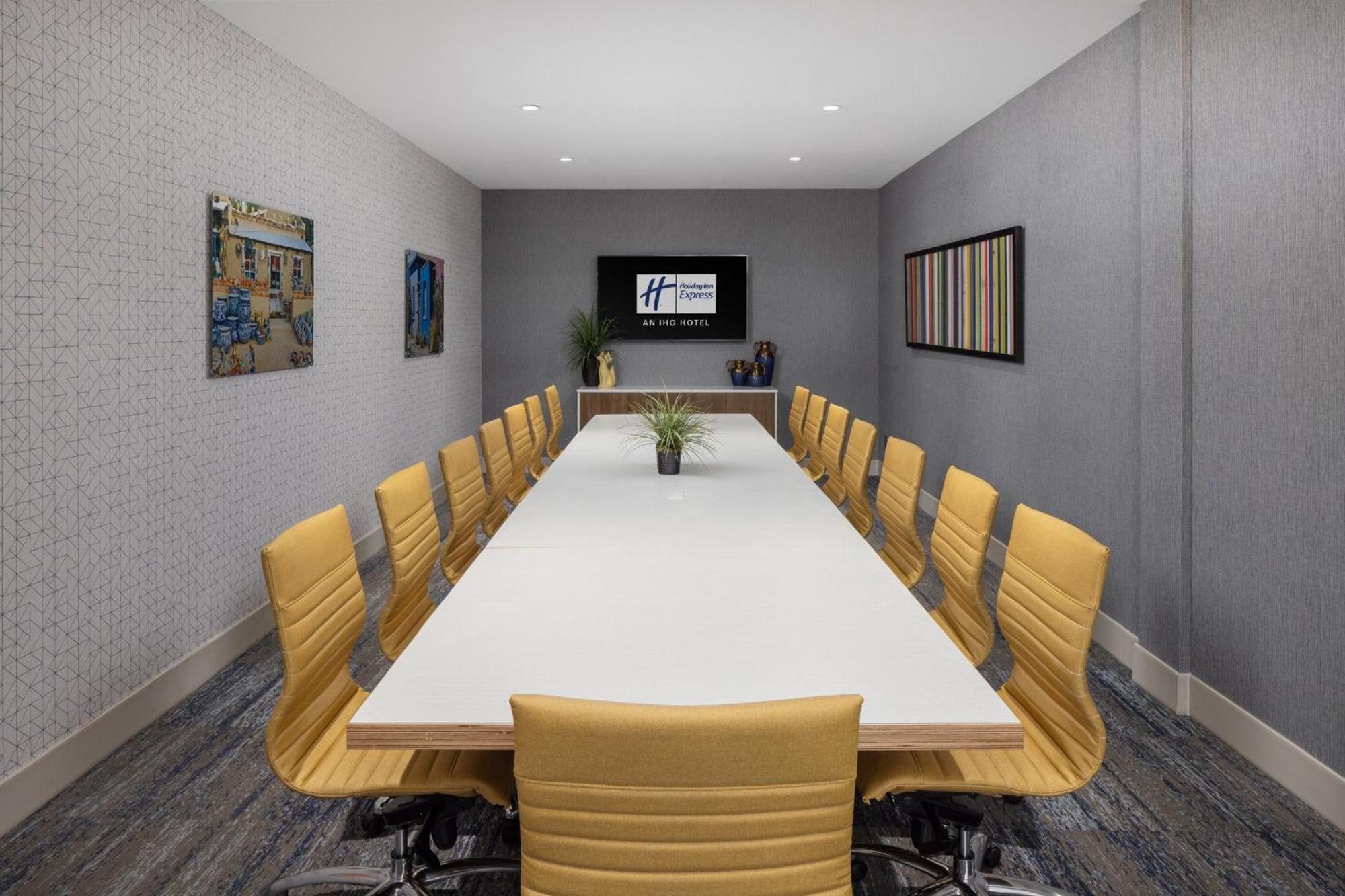 Holiday Inn Express & Suites Phoenix West - Buckeye By Ihg Buitenkant foto