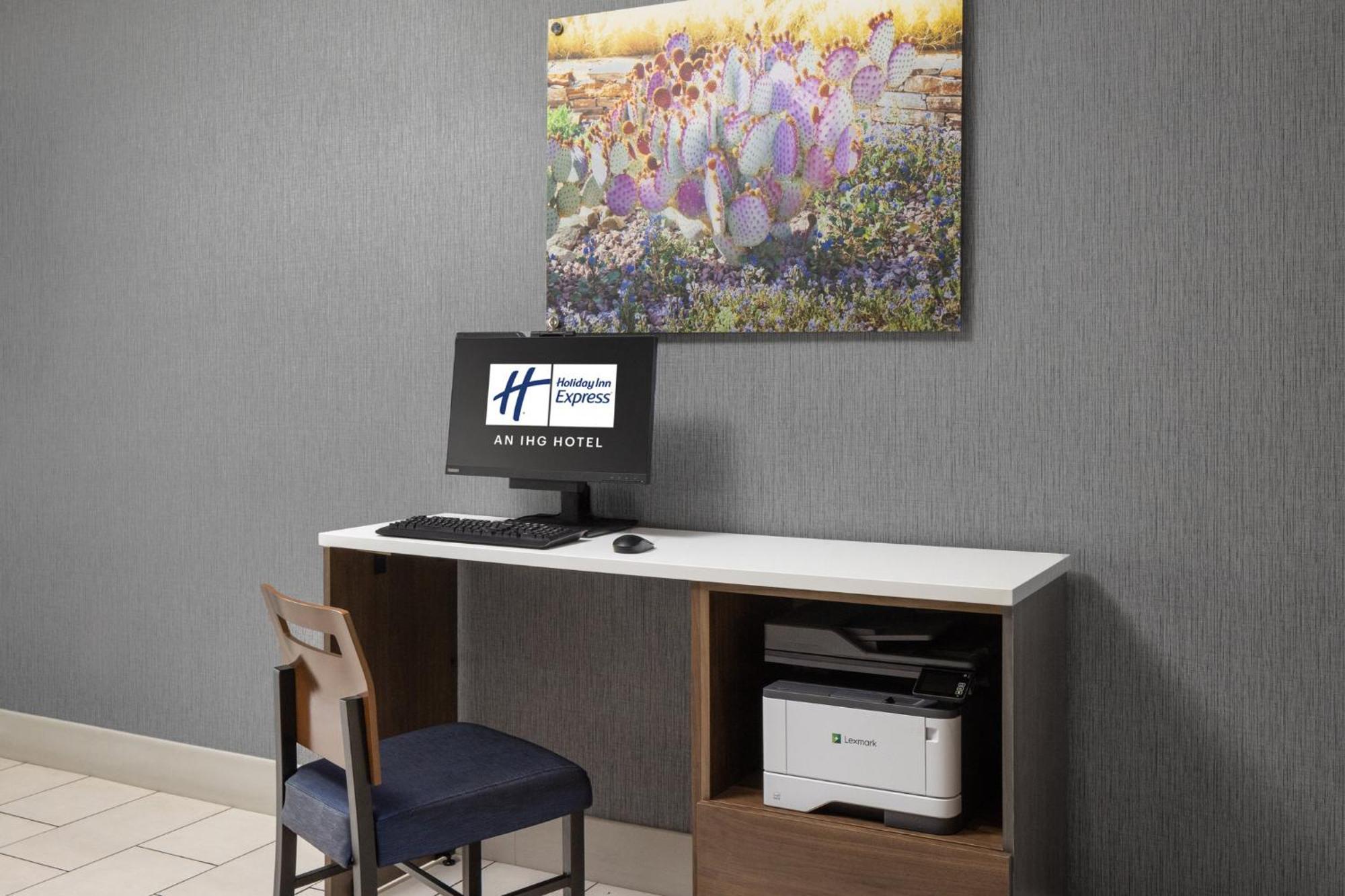 Holiday Inn Express & Suites Phoenix West - Buckeye By Ihg Buitenkant foto