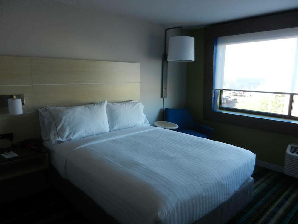 Holiday Inn Express & Suites Phoenix West - Buckeye By Ihg Buitenkant foto
